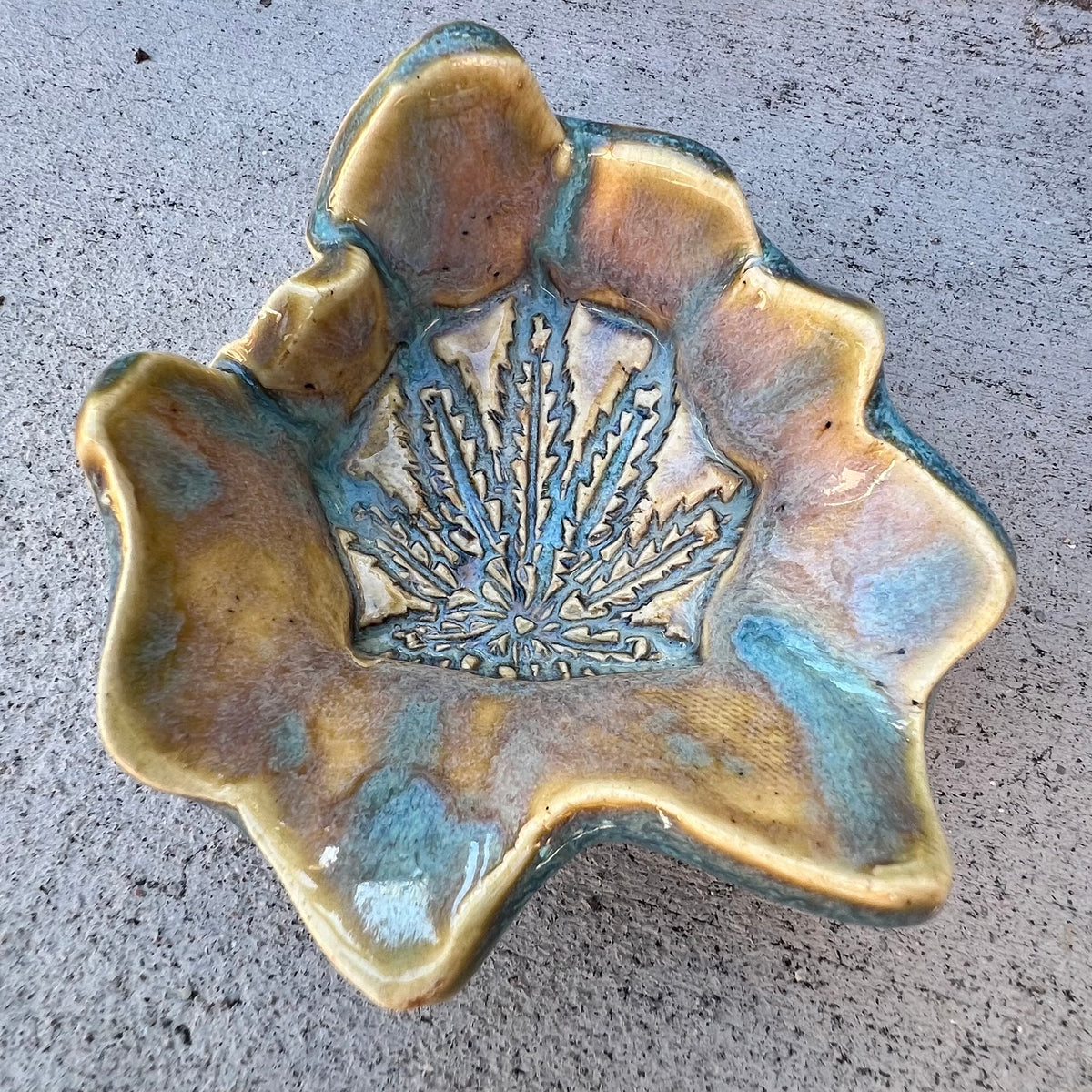 Bloom Dish